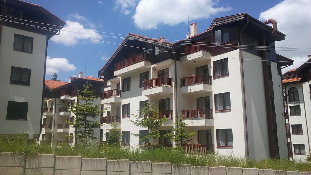 بوروفتس Apart Hotel Flora Residence Daisy المظهر الخارجي الصورة