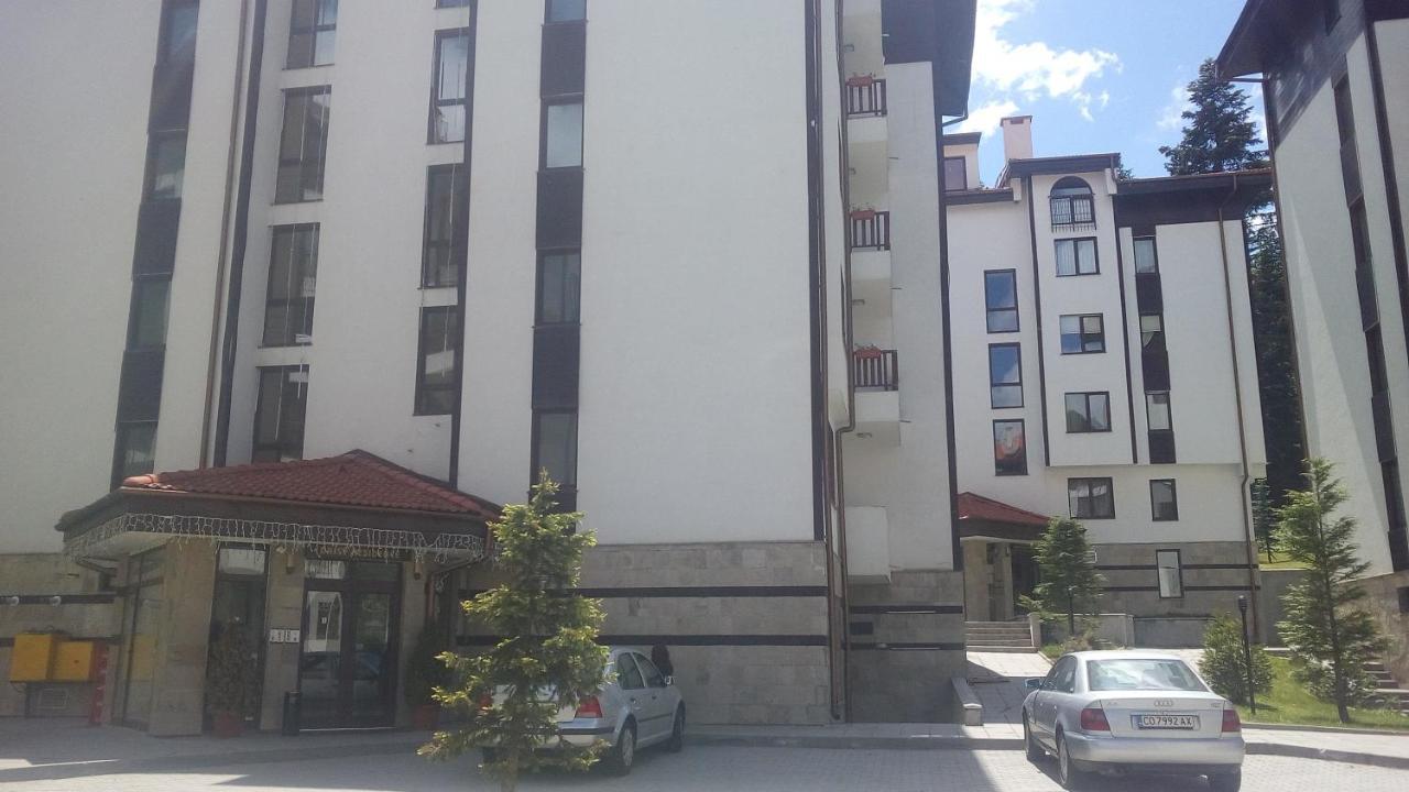بوروفتس Apart Hotel Flora Residence Daisy المظهر الخارجي الصورة
