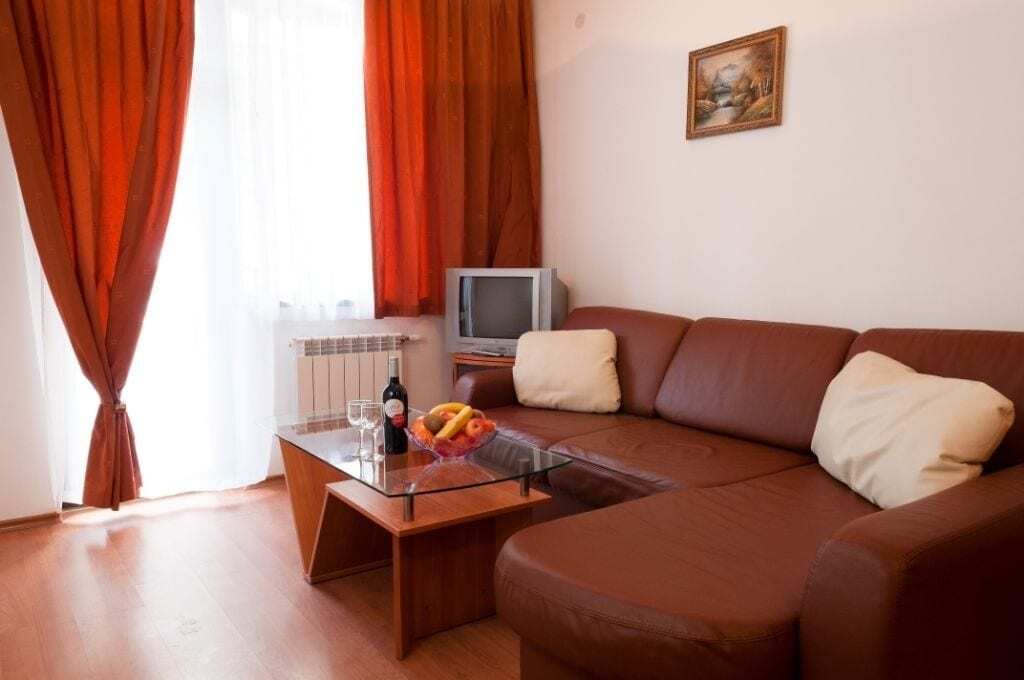 بوروفتس Apart Hotel Flora Residence Daisy المظهر الخارجي الصورة
