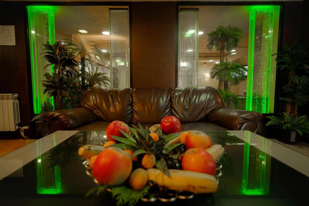 بوروفتس Apart Hotel Flora Residence Daisy المظهر الخارجي الصورة