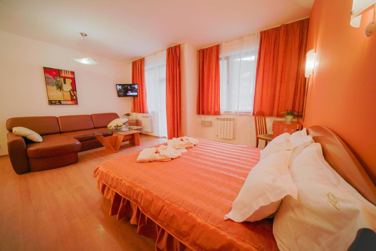بوروفتس Apart Hotel Flora Residence Daisy المظهر الخارجي الصورة