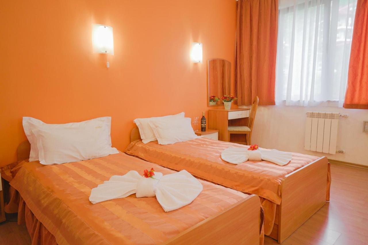 بوروفتس Apart Hotel Flora Residence Daisy المظهر الخارجي الصورة