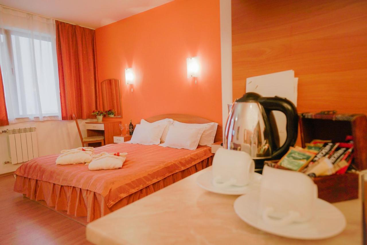 بوروفتس Apart Hotel Flora Residence Daisy المظهر الخارجي الصورة