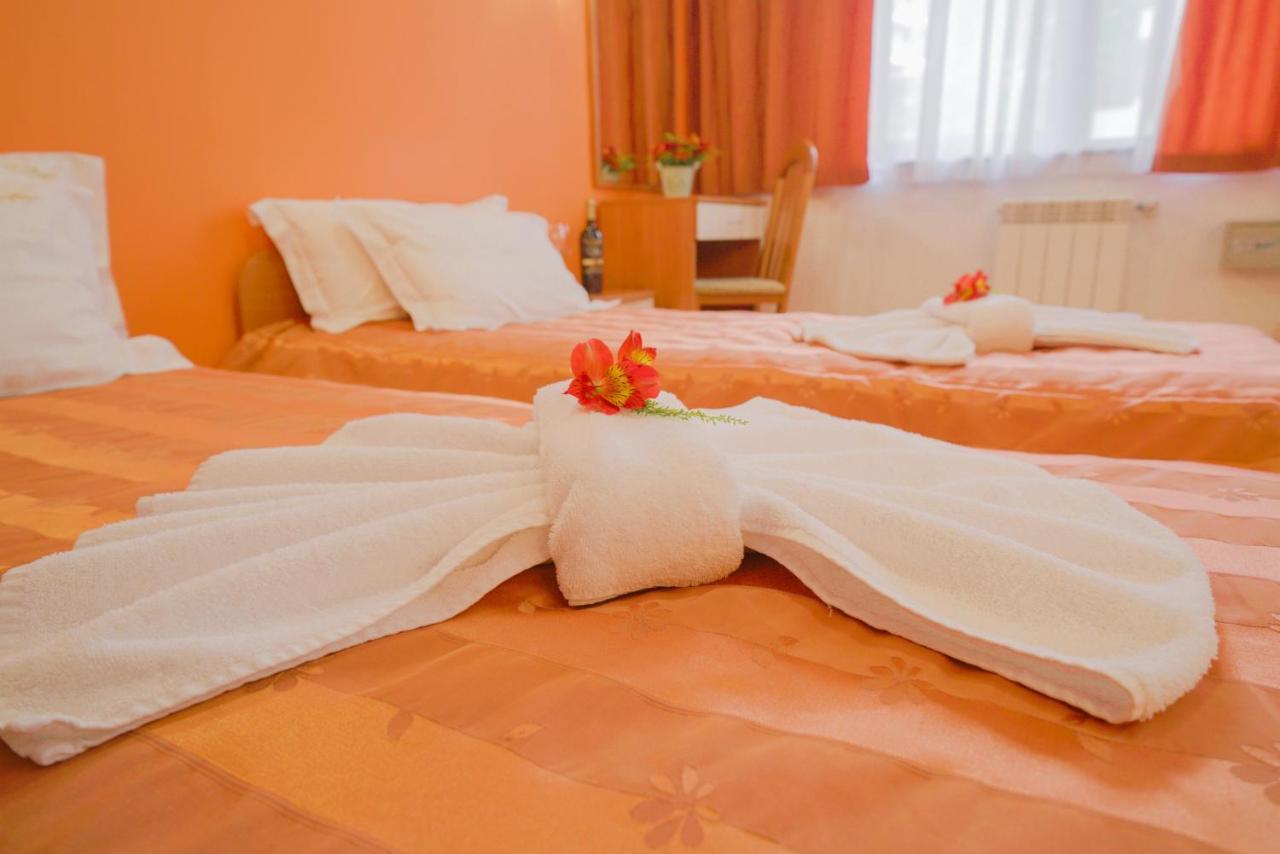 بوروفتس Apart Hotel Flora Residence Daisy المظهر الخارجي الصورة