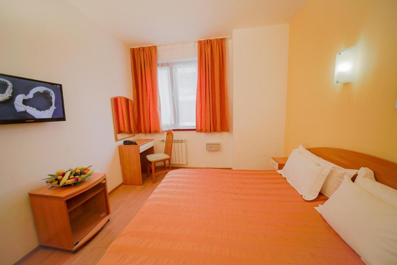 بوروفتس Apart Hotel Flora Residence Daisy المظهر الخارجي الصورة
