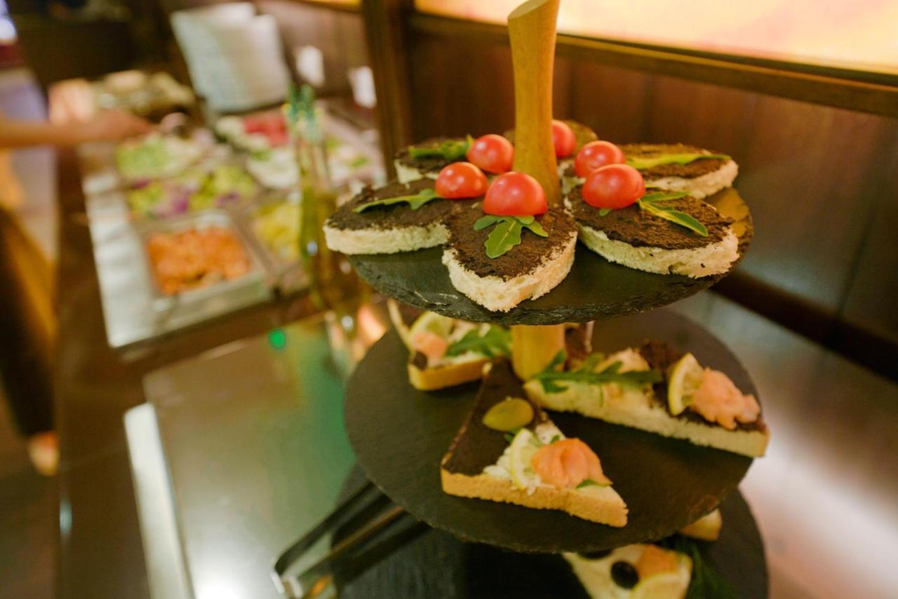 بوروفتس Apart Hotel Flora Residence Daisy المظهر الخارجي الصورة